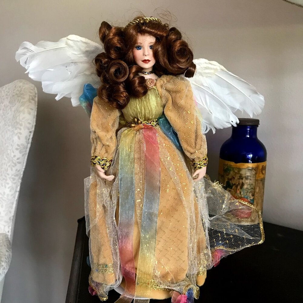 VINTAGE 1980S PARADISE GALLERIES:  " HOLLY" PORCELAIN ANGEL DOLL